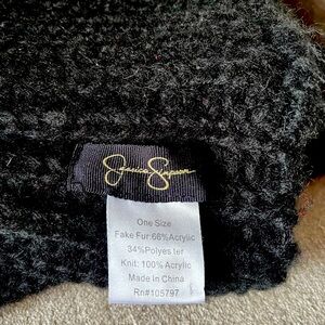 Women’s Muffler. Knitted Faux Fur 17” x 18”..